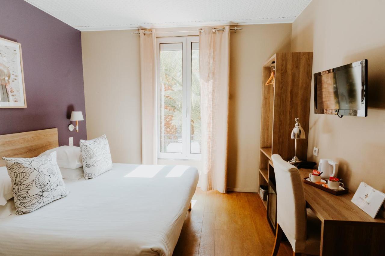 Le Petit Castel Hotel 3*